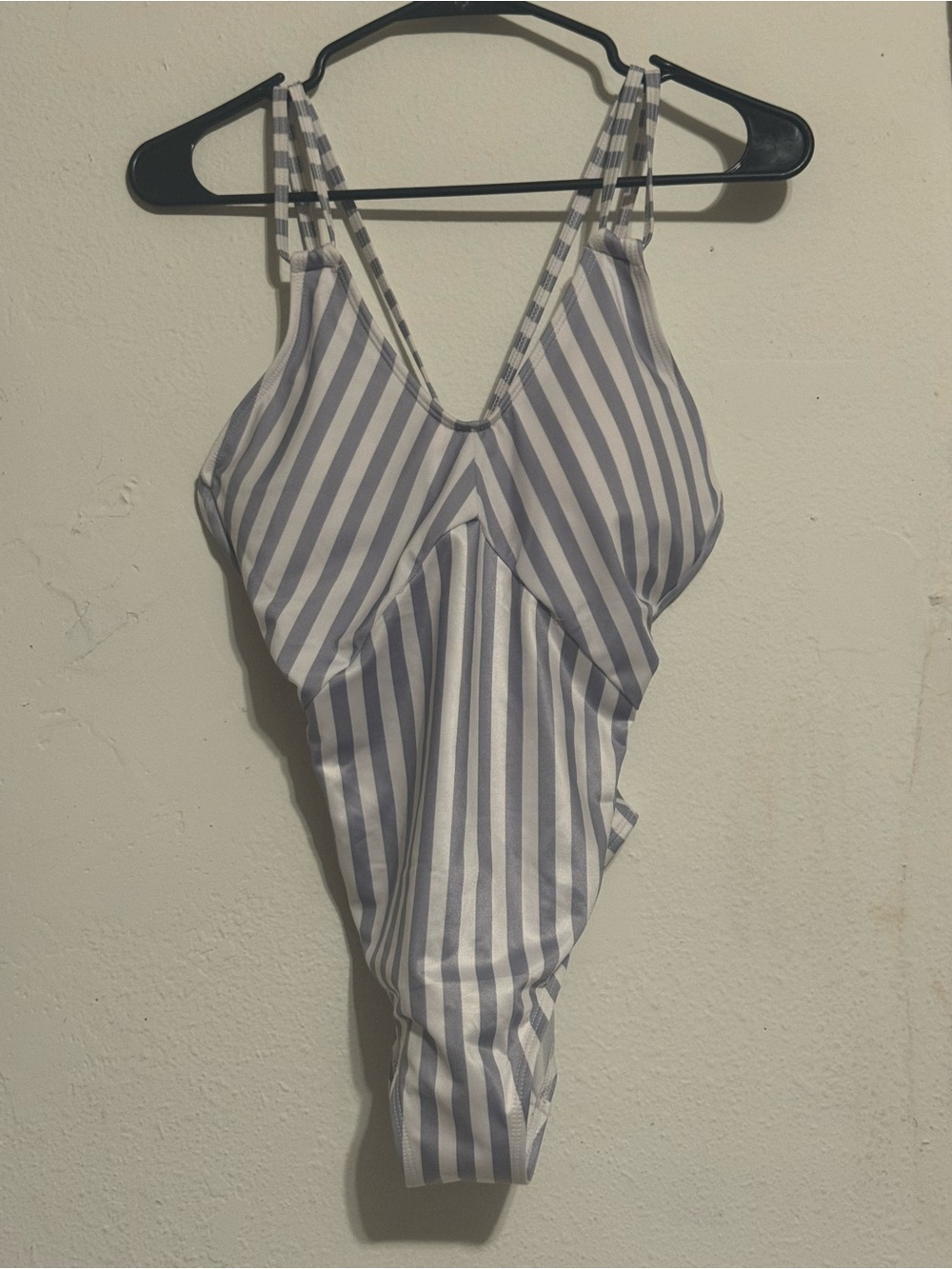Boutique Striped Blue & White Womens One-Piece Swimsuit Size L